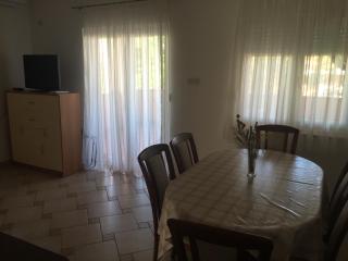 Apartments Vidovic - Povljana - 1