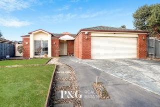 Narre Warren Retreat Spacious Home Near Everything - 0