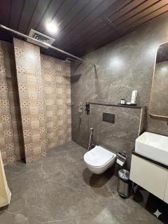 HOTEL NILACHAL - 10 Mins Travel to Kamakhya Temple, Guwahati - 3