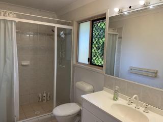 Guest rooms in Eight Mile Plains - 7