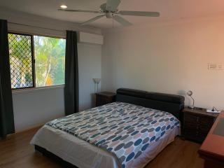 Guest rooms in Eight Mile Plains - 5