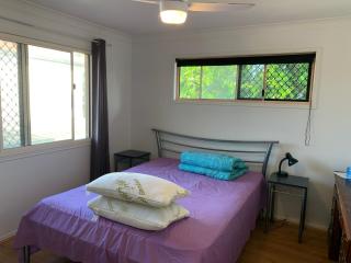 Guest rooms in Eight Mile Plains - 4