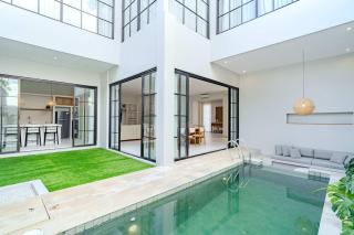 Brand New 3BR Private Villa Aleessa - 0