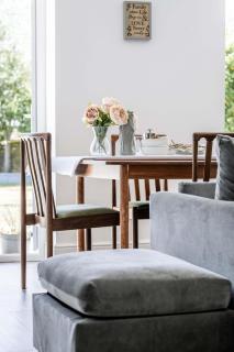 16 Bredfield Road - 1