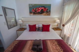 Summit Stay Guesthouse - 2