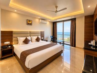 Hotel Golden Palace Rivera - Beach Front Hotel with #Swimming Pool #Cafe #Complementary Breakfast #Sea View Rooms # Free Parking - 0