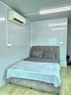 Bukit Kapar Modular Container Retreat - 2
