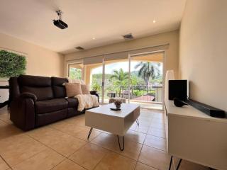 3BR Condo with pool near Los Sueos, Herradura - 8