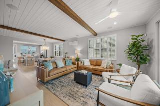 Luxury Waterfront Home in Resort Community Private Dock Shore to Escape at Hunters Point - 4