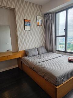 Shine & Bright Apartment - Rivergate Building - 2