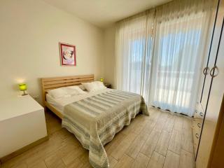 Cozy villa with private garden-Beahost - 8