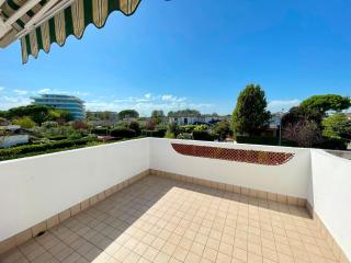 Cozy villa with private garden-Beahost - 3