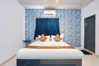 FabHotel Embark Inn - 1
