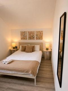 2BR, Free-Parking, Contractor &Holiday, Sleeps 6 - Cardiff - 1