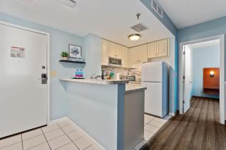 Enjoyable Garden View 2 Bed 2 Bath Balcony Condo 7 Min to Universal - 1