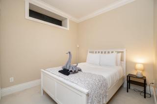 Private 1-Bedroom Suite Near Cambie Village - 6