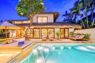 Villa Aurora - Private 6 BDR Villa in Seminyak, prime Location, Pool & Garden - 3