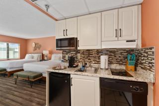 Boho Chic Garden Condo 7 Min to Universal Parks - 7