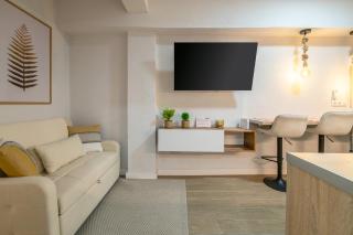 GuestReady - Modern 3-Bedroom with Patio - 1