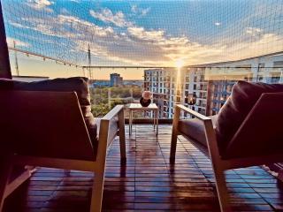 Bold and Bright - A Stylish Stay at Romexpo - 8