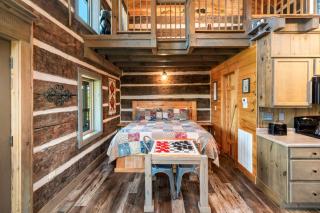 Sheriffs Cabin - 2