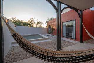 Casa Gandhi Playa, a luxury-style stay in Chuburná - 4