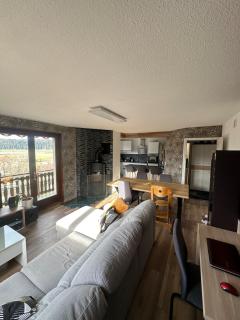 New apartment, sleeps 4 - 0
