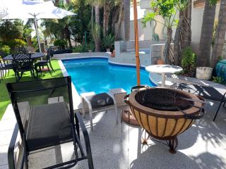 Dusk 2 Dawn Self Catering Guest House - 1