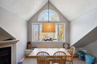 Okemo Winterplace 2BR Loft Family Ski Getaway - 7
