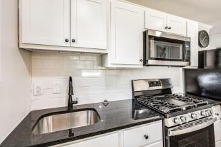 Cincinnati-Area Condo: Near Shops & Dining - 1