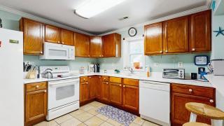 The Ocean Rancher - 40 Woodland Ave - 5