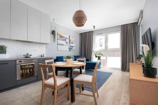Comfortable Apartment with a Balcony & Garage Parking in Bydgoszcz by Noclegi Renters - 6