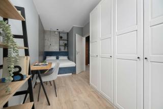 Comfortable Apartment with a Balcony & Garage Parking in Bydgoszcz by Noclegi Renters - 1