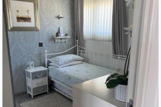 3-Bed Camber Sands Cabin - Pool - Parking - Pets - 7