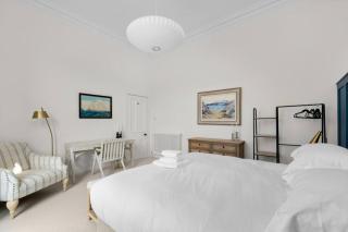 Stay on the 18th - Luxurious St Andrews Apartment - 1
