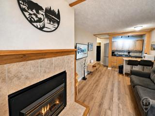 Mountain Edge Resort Inn by StayIn - 2