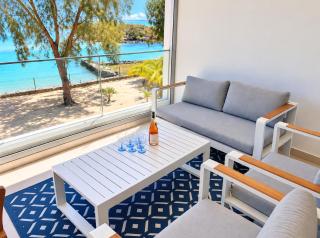 Seaside Escape with Breathtaking View - 8