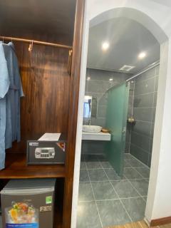 New Century Hotel & Travel - 5