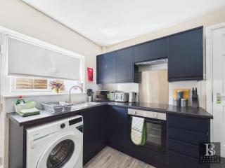 Swindon Town Centre - Station apartments - Flat 2 - 2