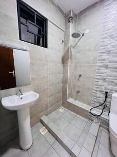 SeyniKe Radiums 2BR Apartment - Nyali - AC, WiFi - Parking - 3