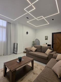 Stylish 2BR Apartment on Hurghada Corniche - 4