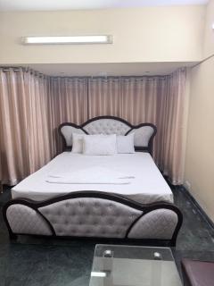 Cozy Apartment for Unmarried Couple in Uttara - 4