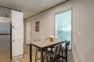 Brand New! Peaceful Wooded Retreat in Holcombe! - 3