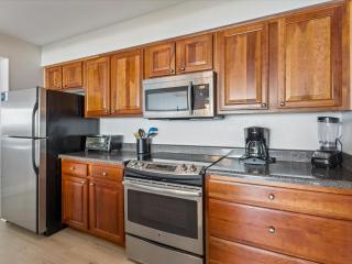 Tristan Towers #12C - 2