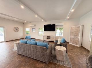 Casa Blanca 101 - Standard - 1