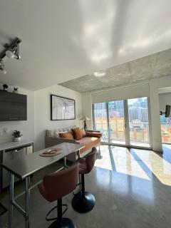Chic High Flr 2bed 1bth Roofftop Pool FreeParking - 6