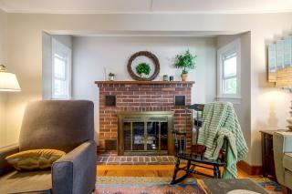 Walk to Beach! Wareham Getaway w/ Patio - 3
