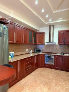 Top Location Northern Avenue and Republic Square, 2Bedroom & 2Bathroom BALCONY WITH STUNNING VIEW- CITY CENTER - 2