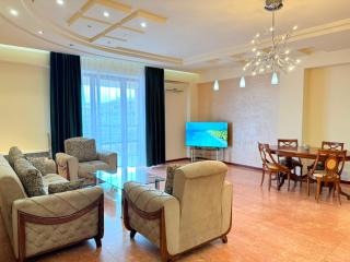 Top Location Northern Avenue and Republic Square, 2Bedroom & 2Bathroom BALCONY WITH STUNNING VIEW- CITY CENTER - 8