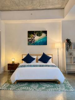 TropicalBlue 2Bed Rooftop Pool Free Parking - 0